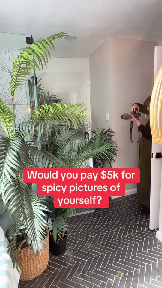 Post 9 by The Spicy Photographer🌶️ on TikTok (video)