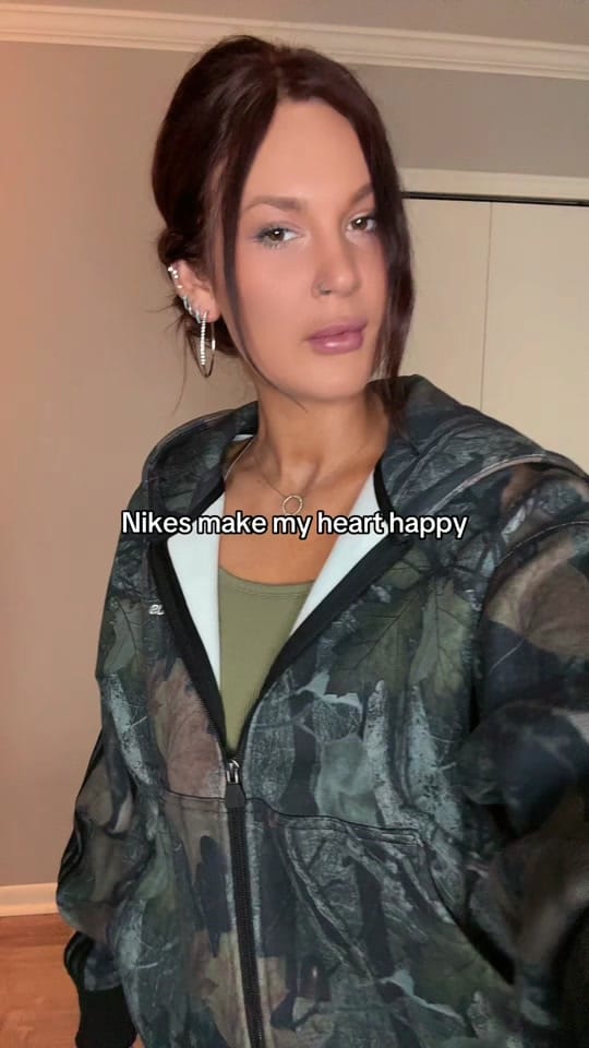 Post 1 by Amanda Durst on TikTok (video)