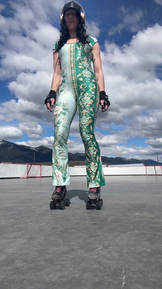 Post 3 by Abby Alternative 🛼🧘🏻‍♀️🏔️ on TikTok (video)
