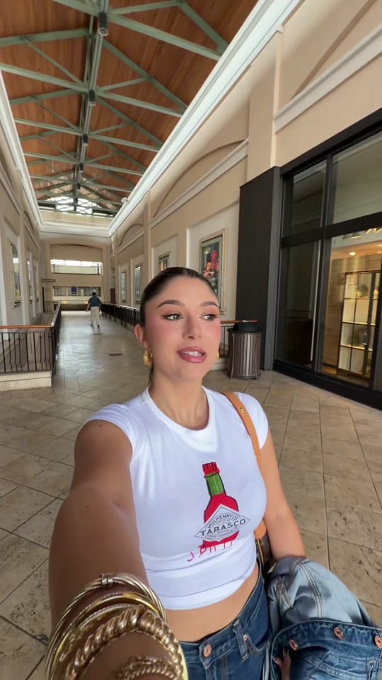 Post 6 by Liz Elias on TikTok (video)