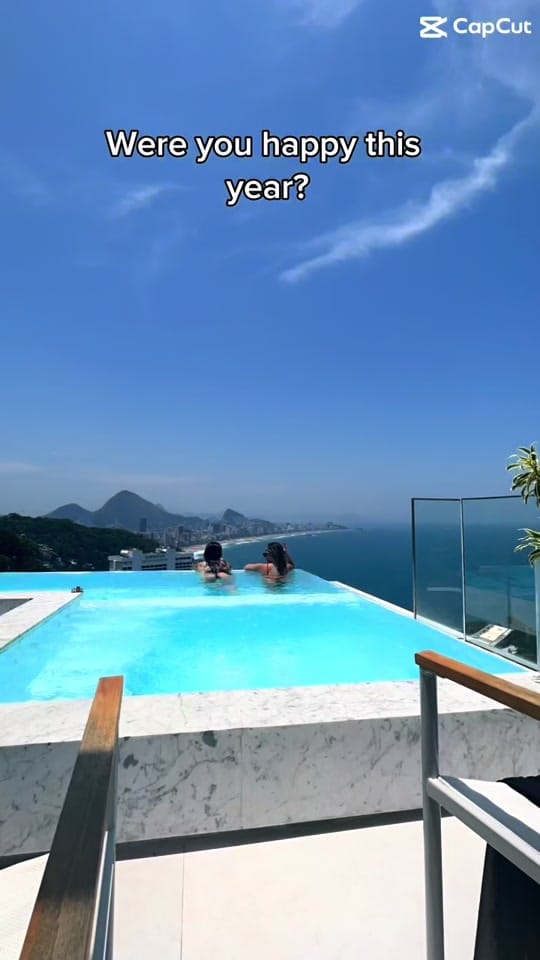 Post 4 by Florencia on TikTok (video)