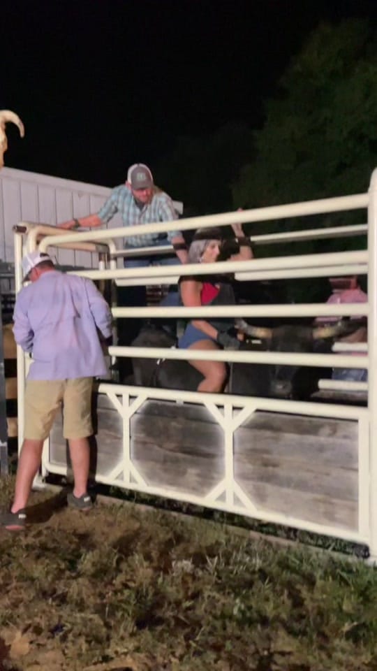 Post 10 by Louisiana Hannah 🐊 on TikTok (video)