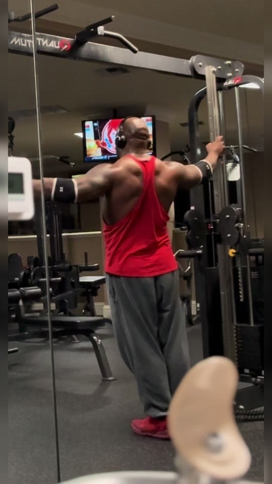 Post 7 by theharveylogan on TikTok (video)