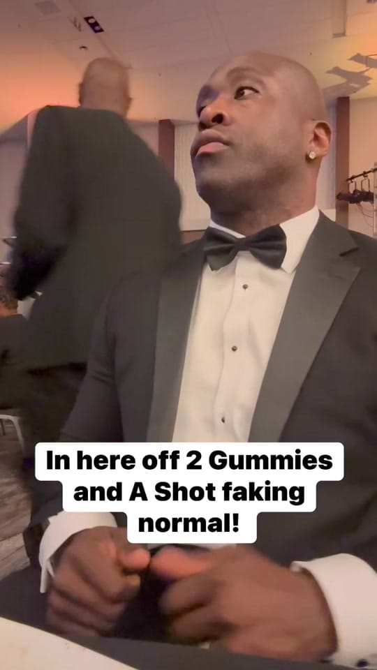 Post 6 by theharveylogan on TikTok (video)