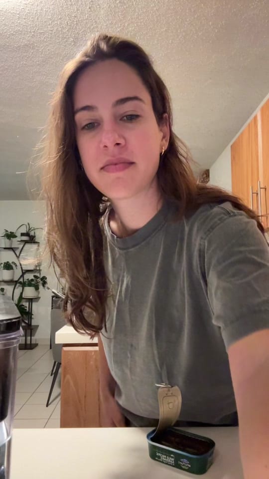 Post 4 by Sofia Vegas on TikTok (video)