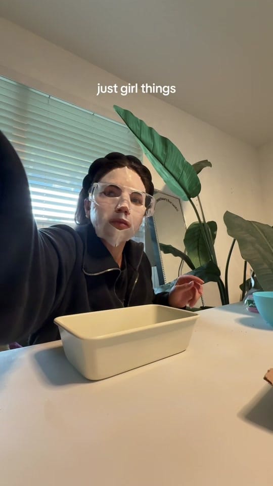 Post 3 by Lauryncakes on TikTok (video)