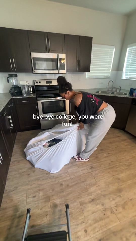 Post 10 by ry on TikTok (video)