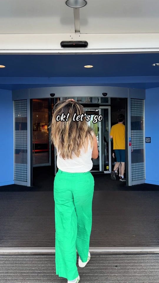 Post 10 by Dolphia Arnstein on TikTok (video)