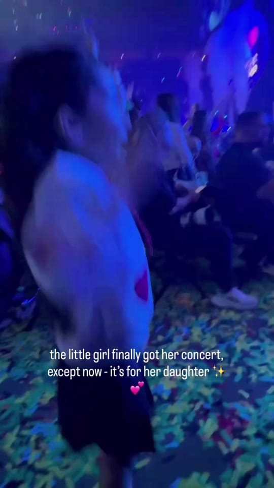 Post 1 by Kayla🩵 on TikTok (video)
