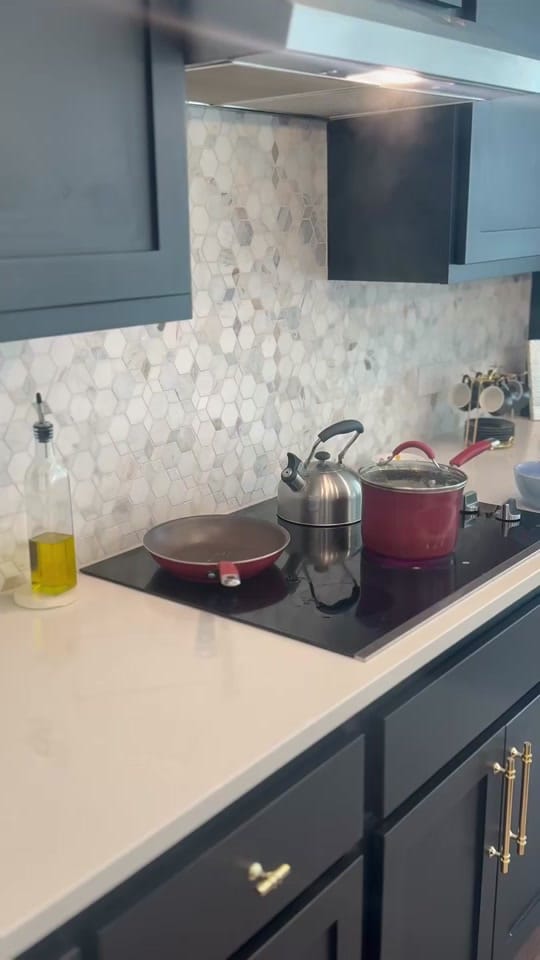 Post 3 by Cindy Logan on TikTok (video)