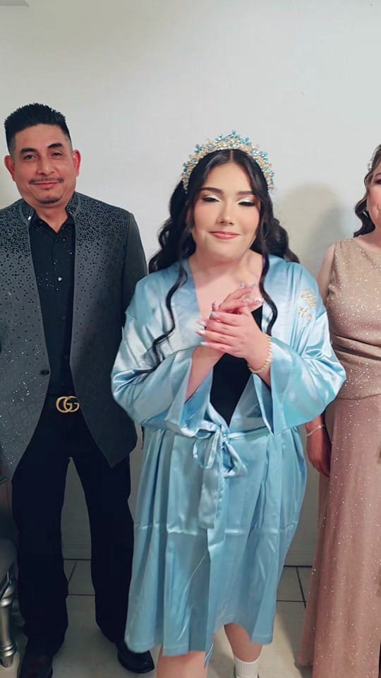 Post 1 by Vanessa Damian on TikTok (video)