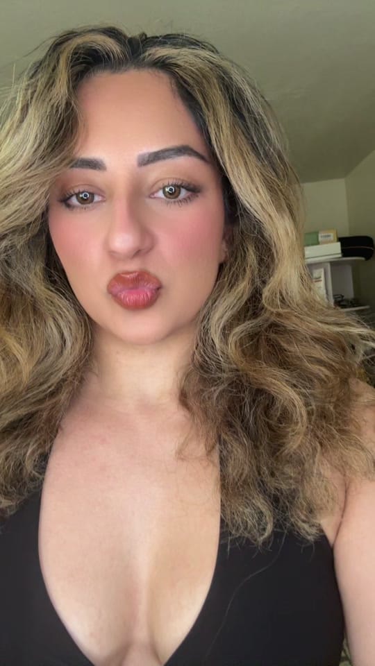 Post 9 by Simmi Kaur 🧿 on TikTok (video)
