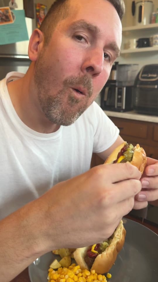 Post 3 by Sam Buschman on TikTok (video)