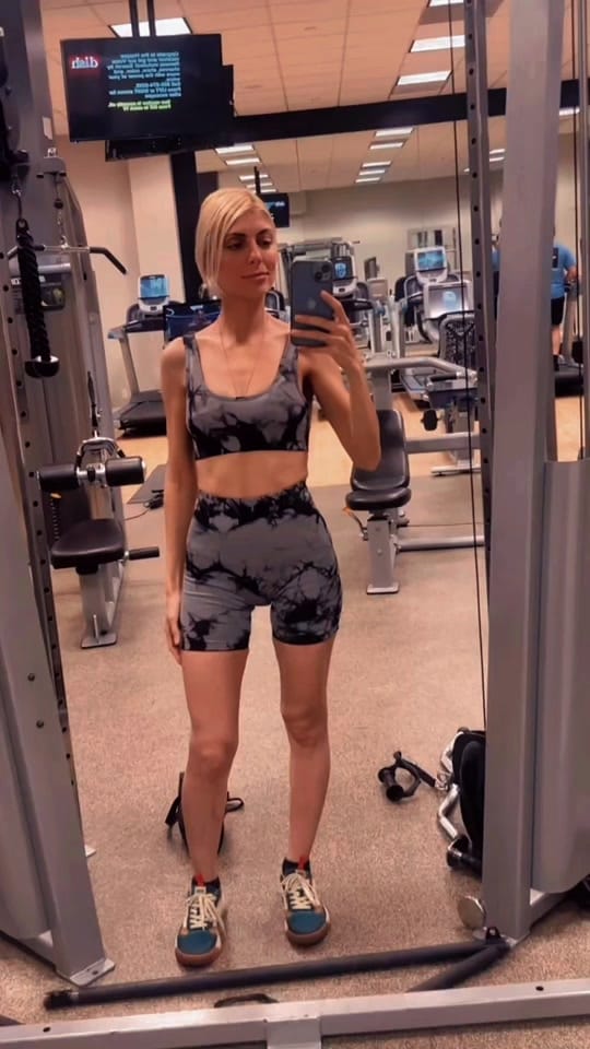 Post 2 by Queen April on TikTok (video)