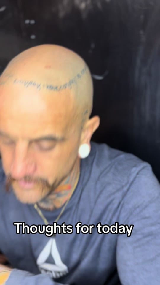 Post 1 by boom_boom2 on TikTok (video)