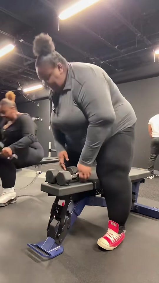 Post 2 by Dominique on TikTok (video)