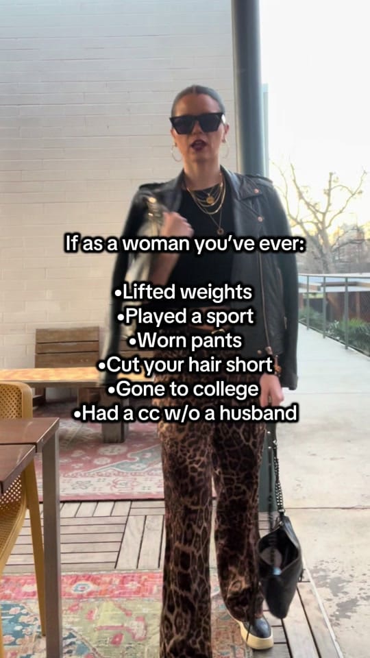 Post 1 by Justine Benz on TikTok (video)