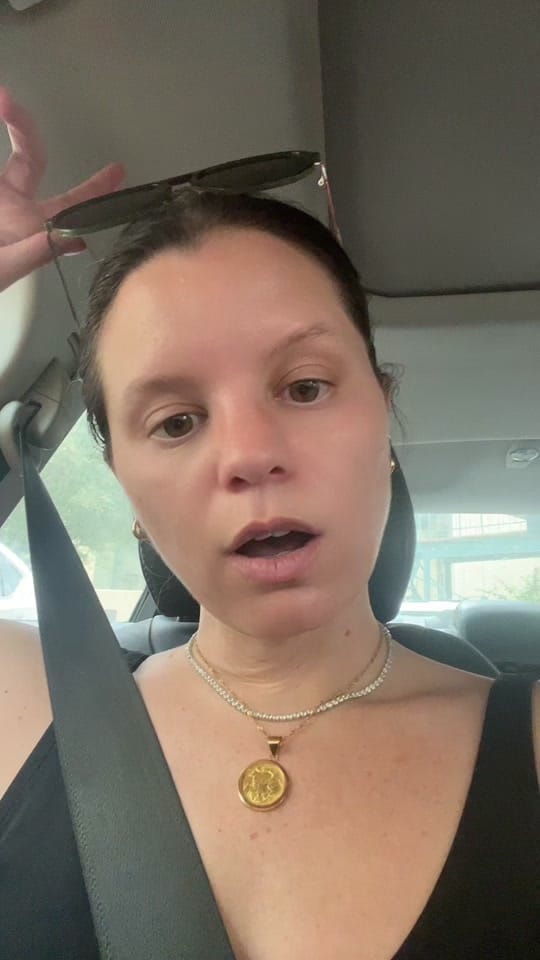 Post 3 by Justine Benz on TikTok (video)