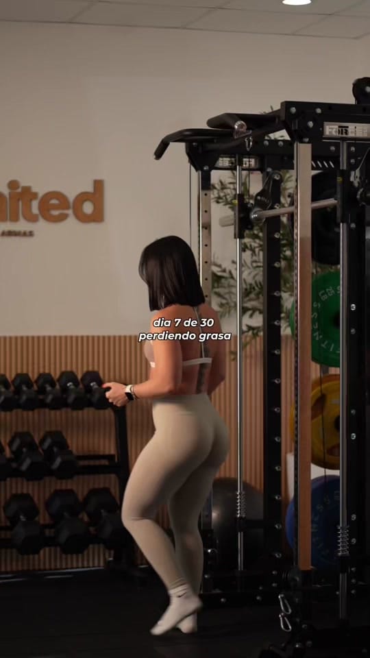 Post 9 by Beatriz Armas on TikTok (video)