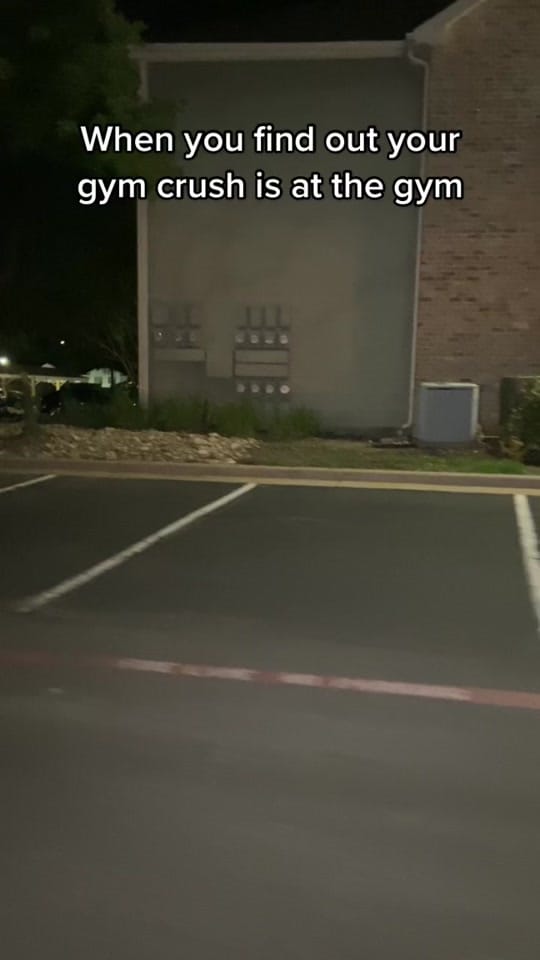 Post 10 by Luna on TikTok (video)