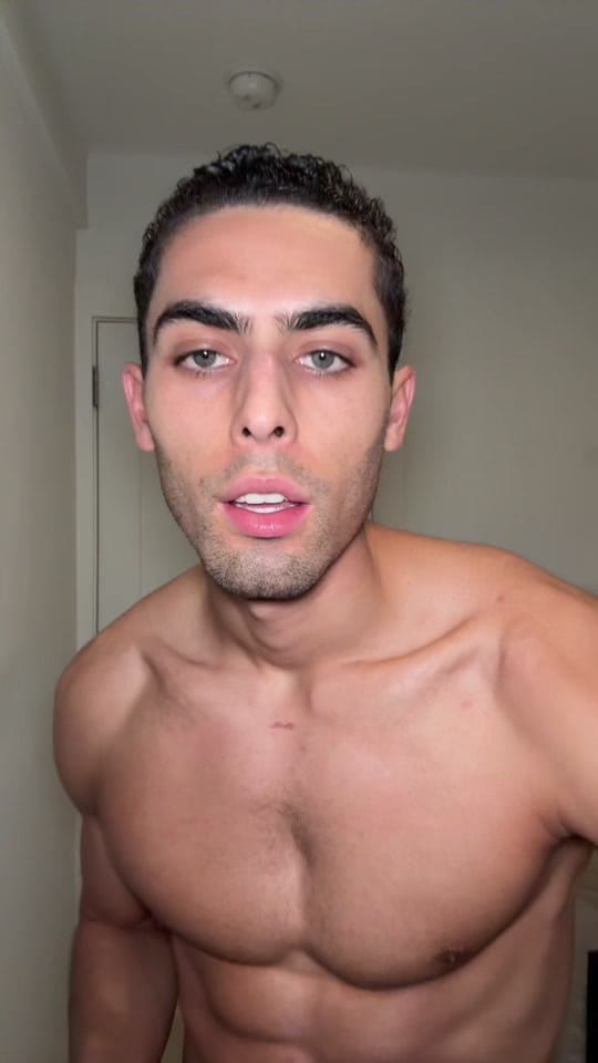 Post 5 by yannis on TikTok (video)