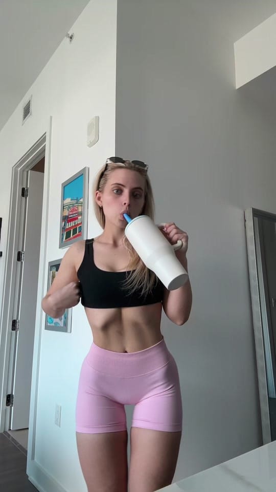 Post 2 by anna on TikTok (video)