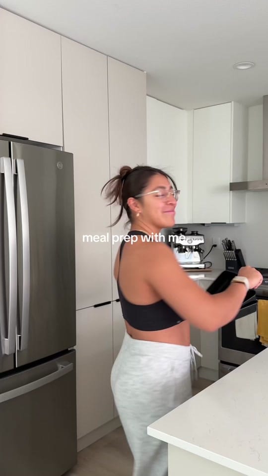 Post 5 by Leslie Vallecillo on TikTok (video)
