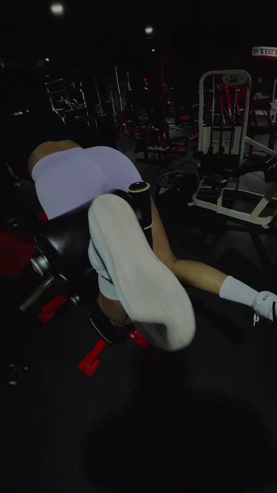 Post 2 by Ms Slim Fit on TikTok (video)