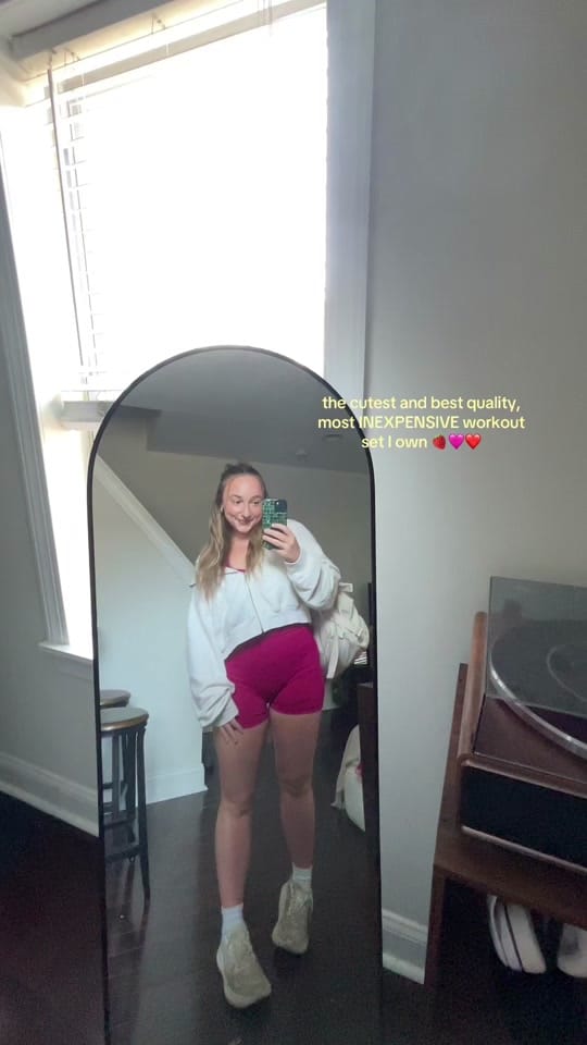 Post 4 by ROSIE 🍒 on TikTok (video)