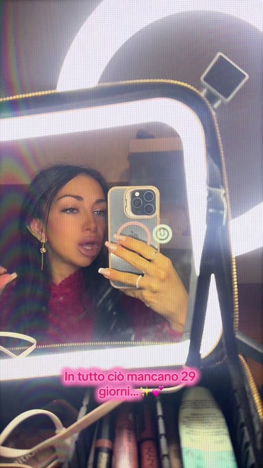 Post 2 by Valeria Strippoli on TikTok (video)