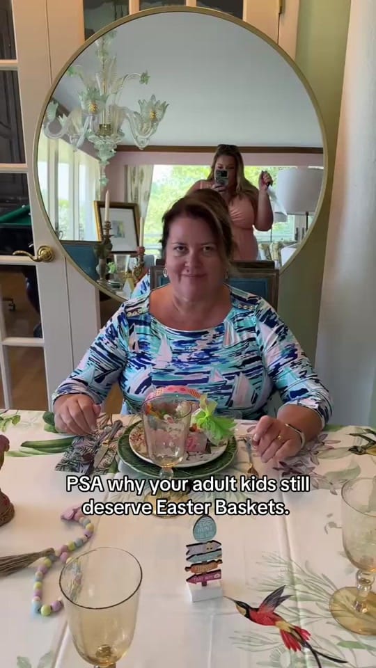 Post 1 by Alexandra on TikTok (video)