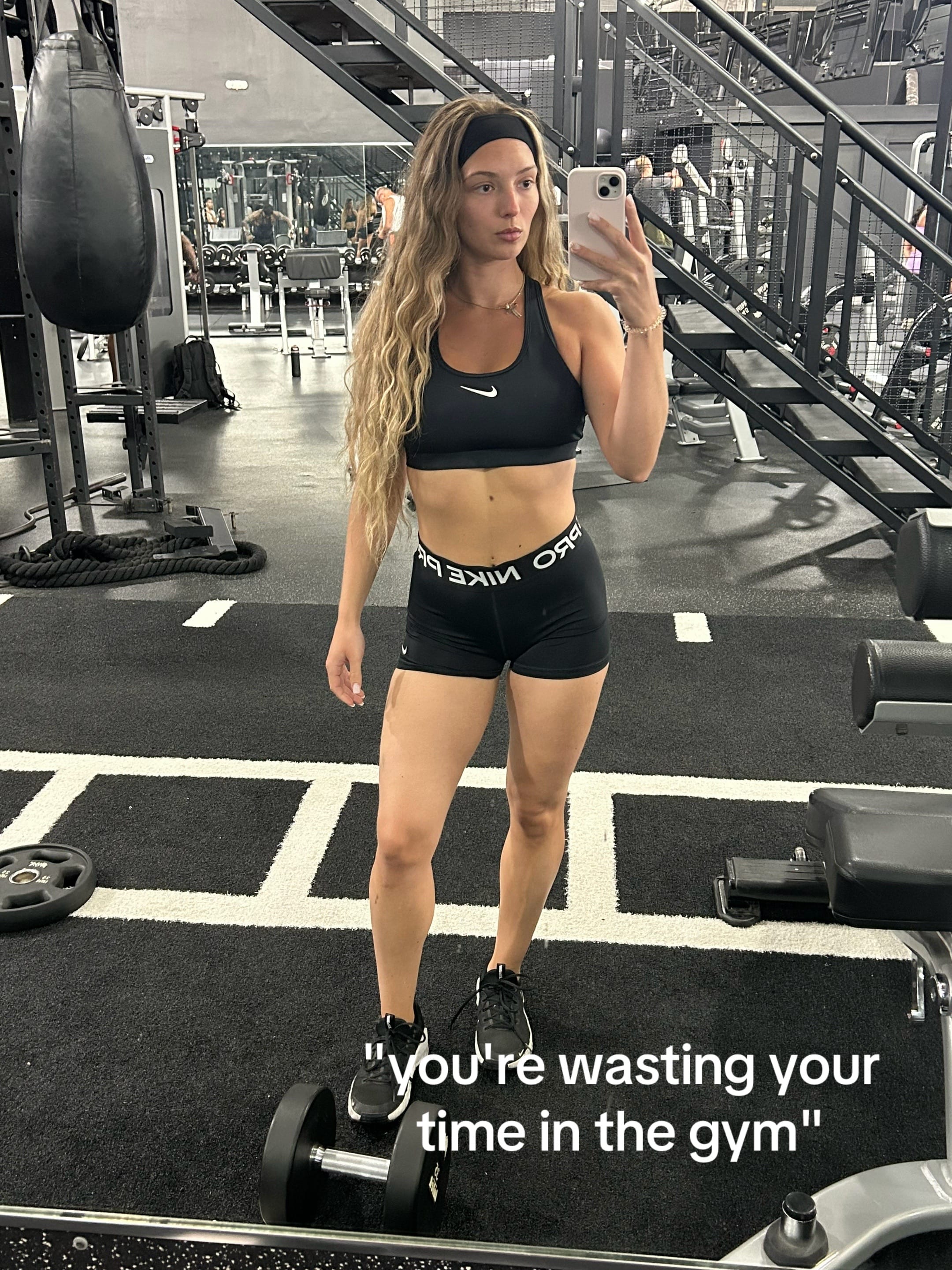 Post 2 by Magdalena Perretti on TikTok (video)