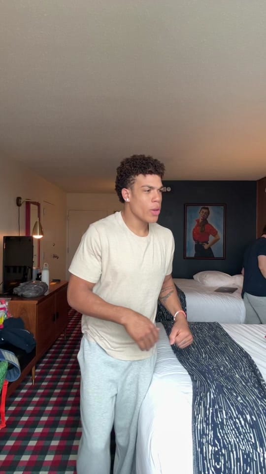 Post 7 by samuelphill on TikTok (video)