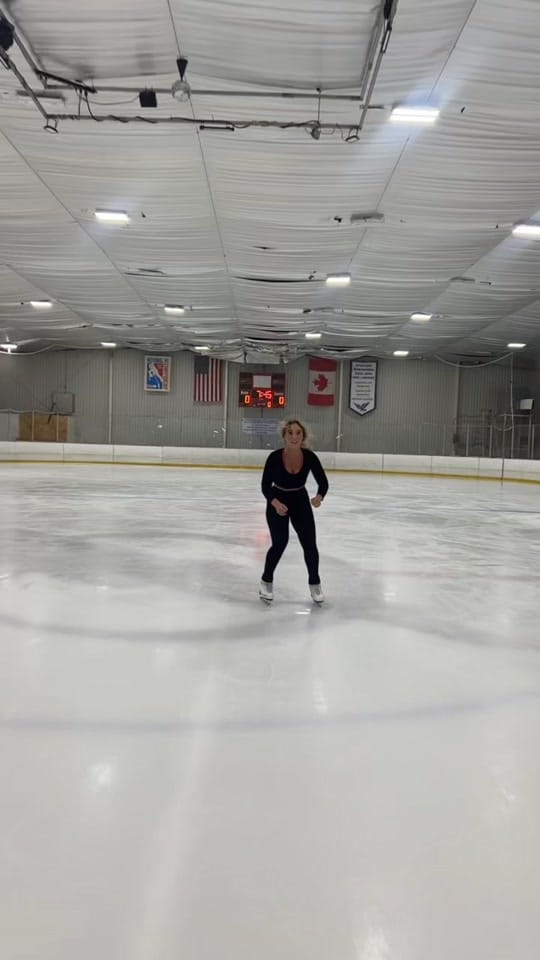 Post 9 by Sarah Fuller on TikTok (video)