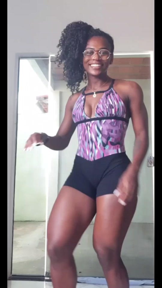 Post 10 by Raisa Bueno on TikTok (video)