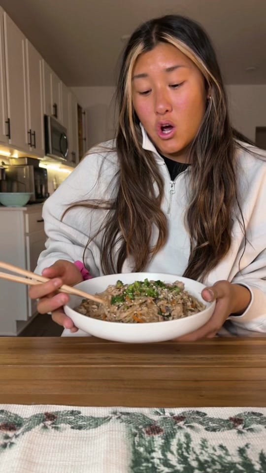 Post 1 by Lindseyjeats on TikTok (video)