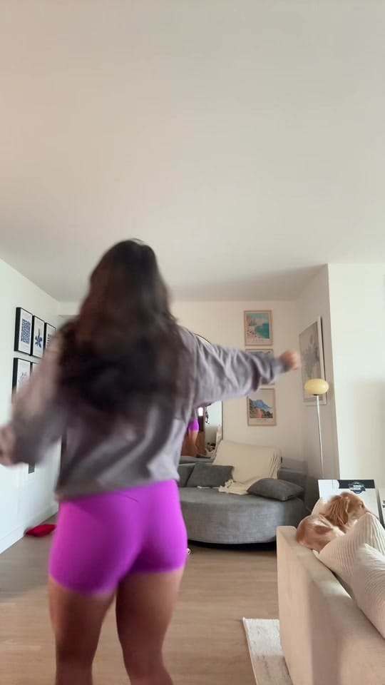 Post 6 by Sofia on TikTok (video)