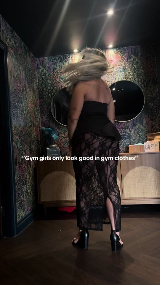 Post 1 by katieecrowley_ on TikTok (video)