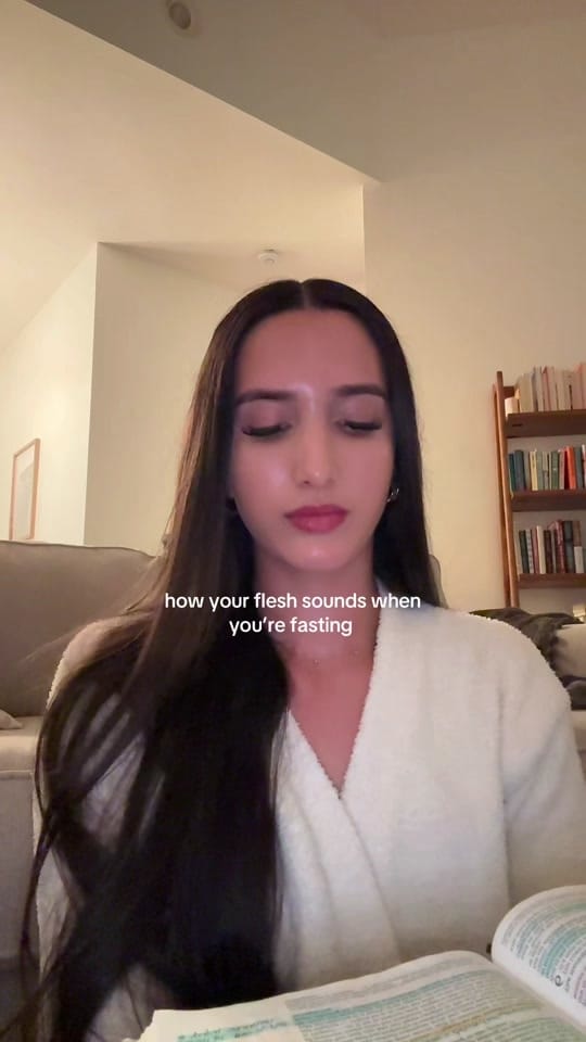 Post 10 by Nikky on TikTok (video)