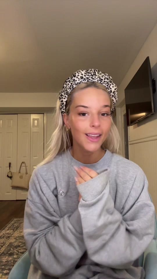 Post 5 by EMI on TikTok (video)