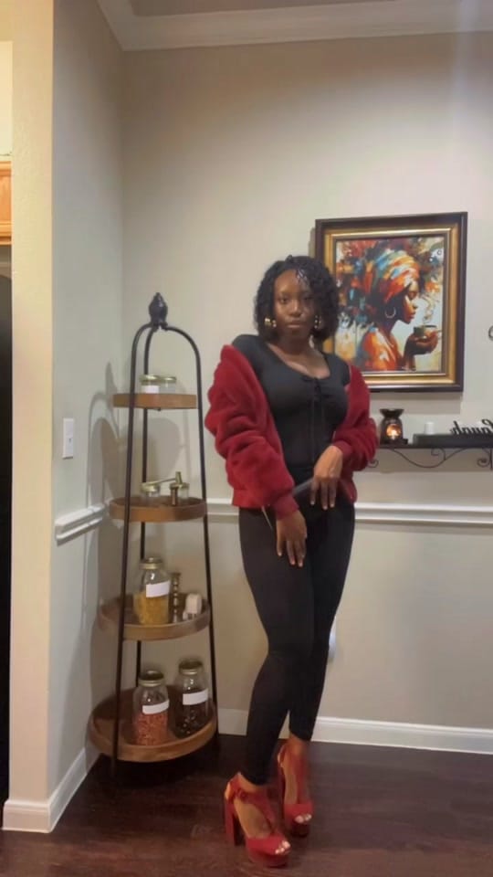 Post 8 by Sweet Chocolate on TikTok (video)