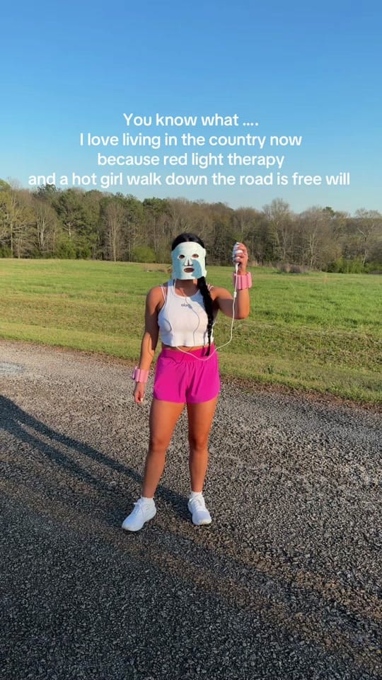 Post 4 by IZ💌🌻💛✨ on TikTok (video)
