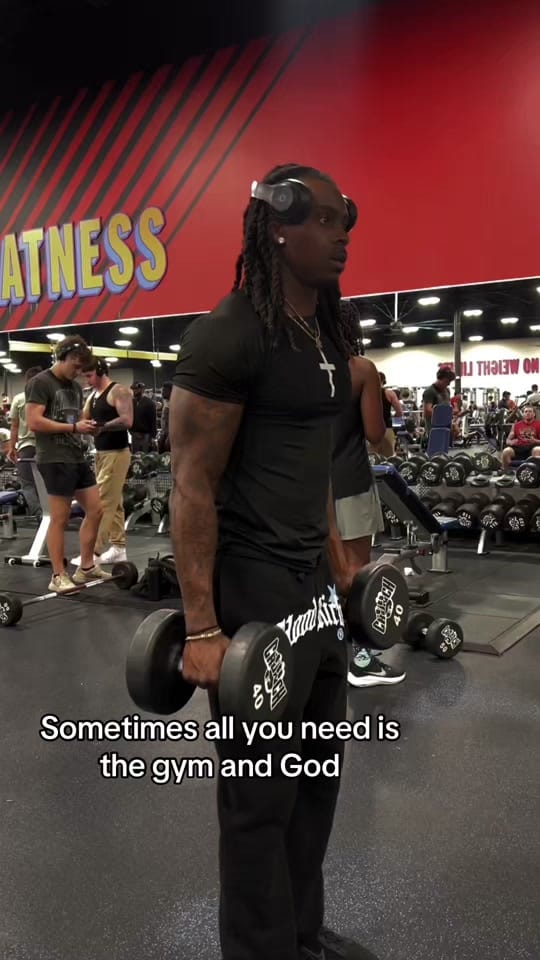 Post 3 by r0dneyyy on TikTok (video)