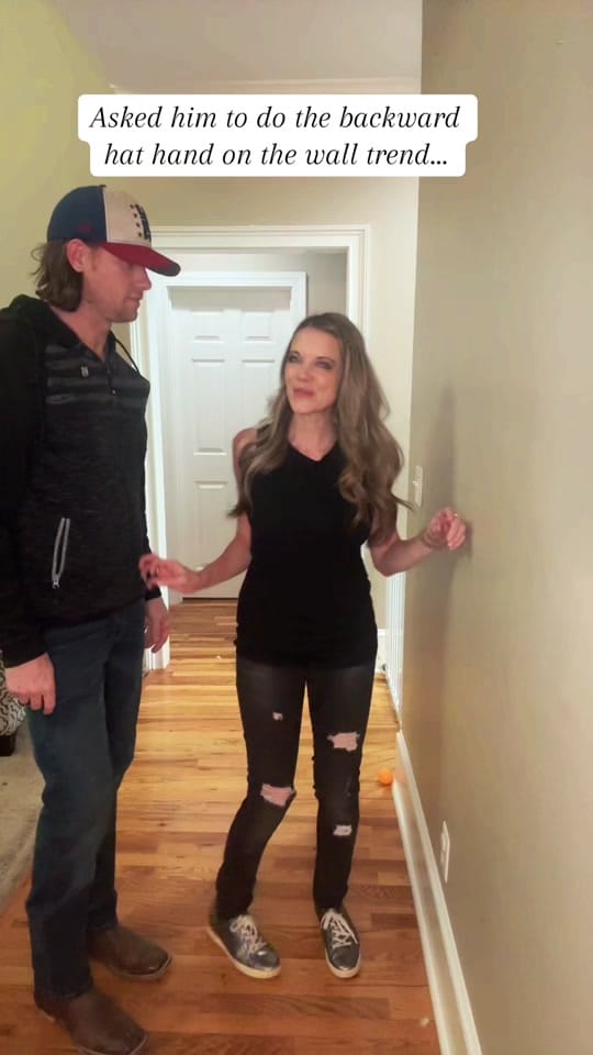 Post 8 by BT+K4 on TikTok (video)