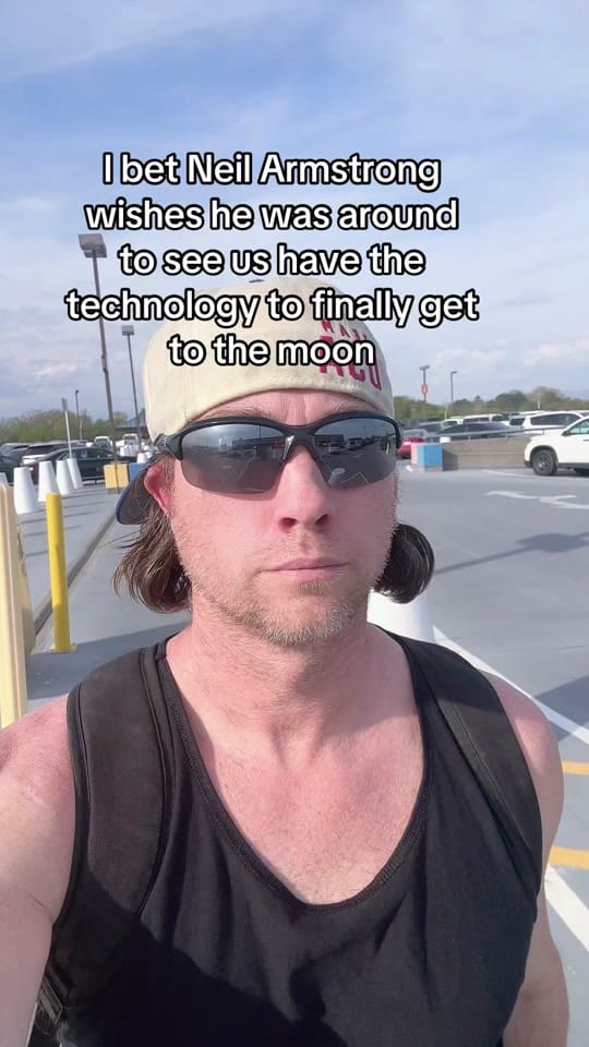 Post 1 by BT+K4 on TikTok (video)