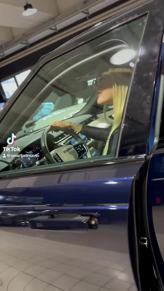 Post 3 by Curve & Motori on TikTok (video)