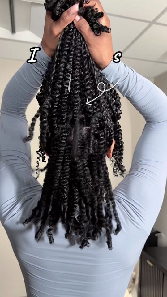 Post 4 by JeweJeweBee on TikTok (video)