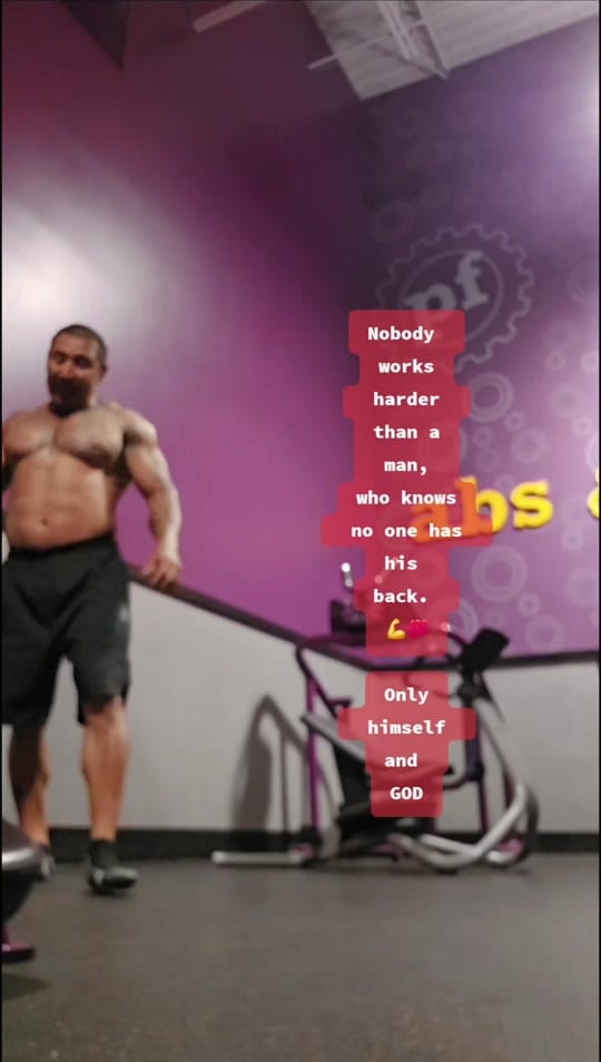 Post 10 by POMPA on TikTok (video)