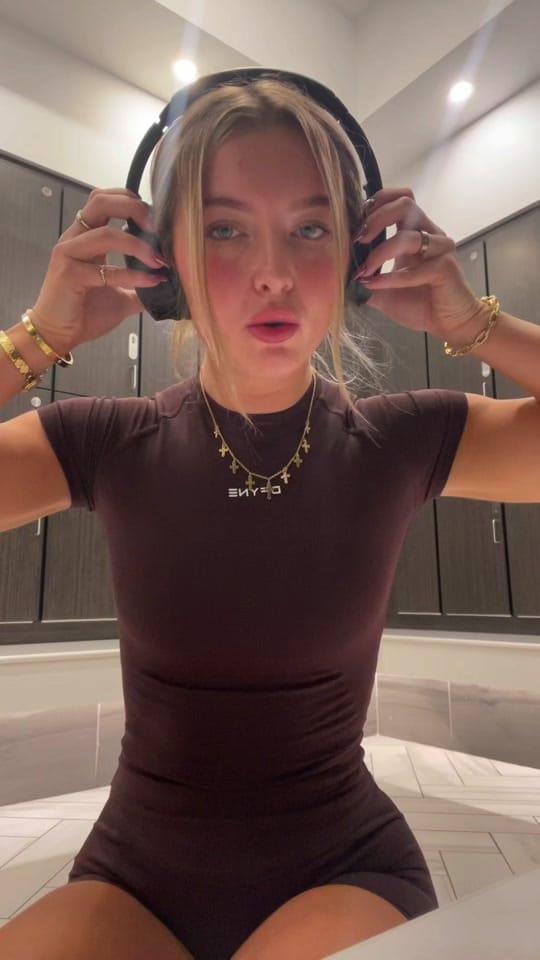 Post 8 by Maddy on TikTok (video)