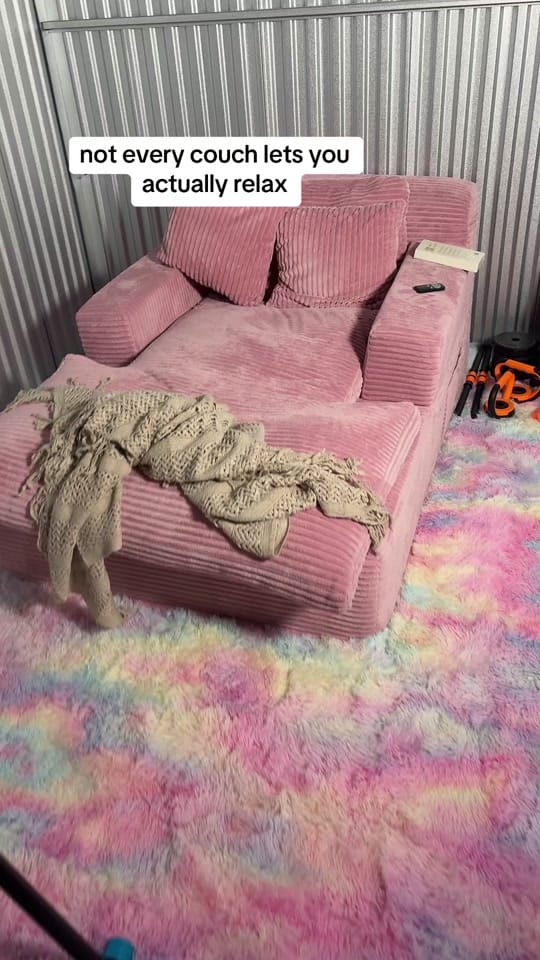 Post 4 by doseofcola on TikTok (video)